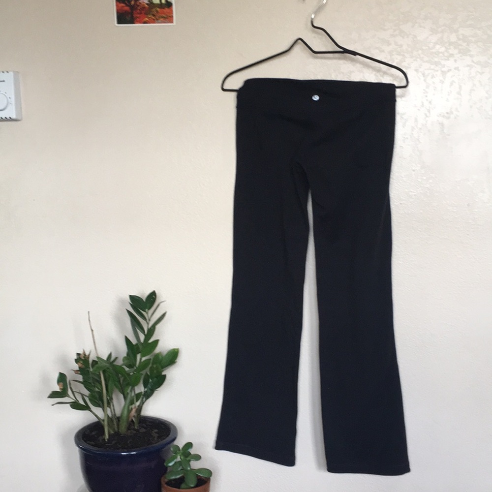 Lululemon yoga pants